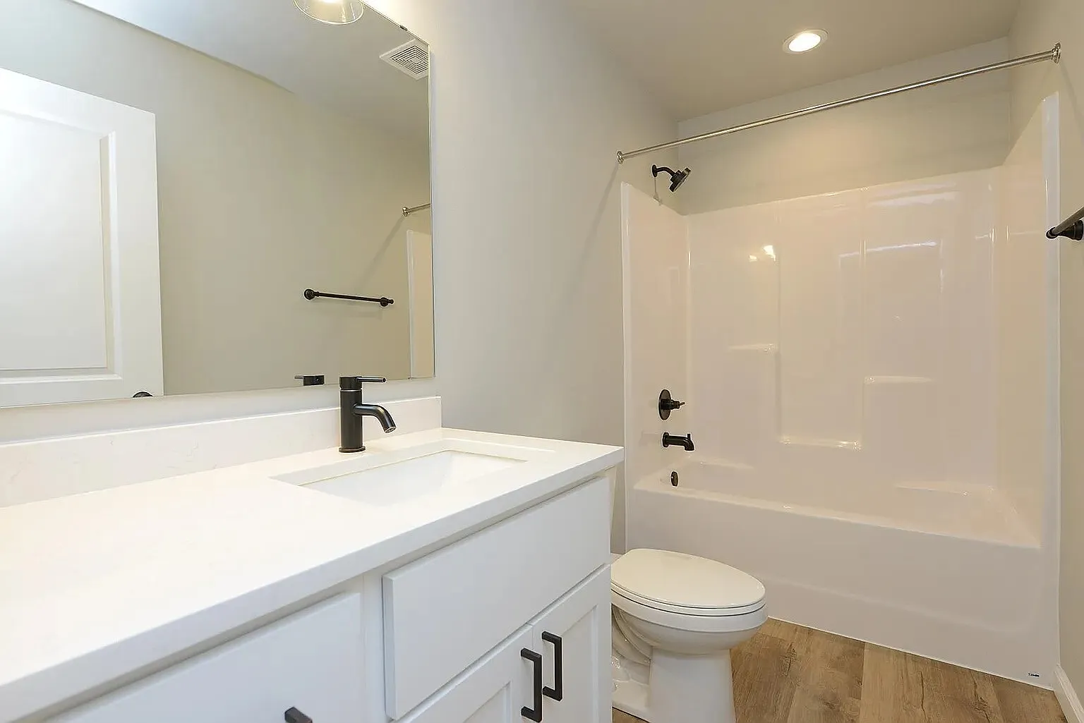 2383 Eagle Valley Drive South - 1 — Photo 4
