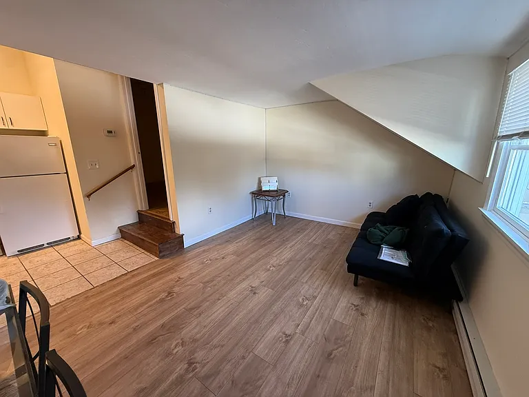 50 Croydon Rd #B — Photo 3