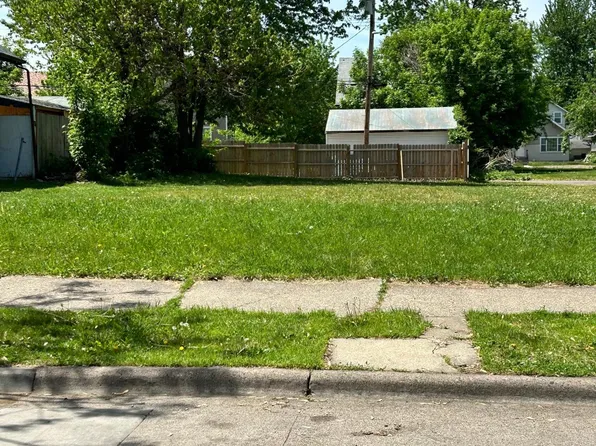 2635 Oliver Ave N, Minneapolis, MN 55411