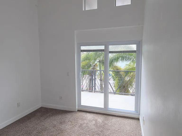 1520 Jackson St — Photo 8
