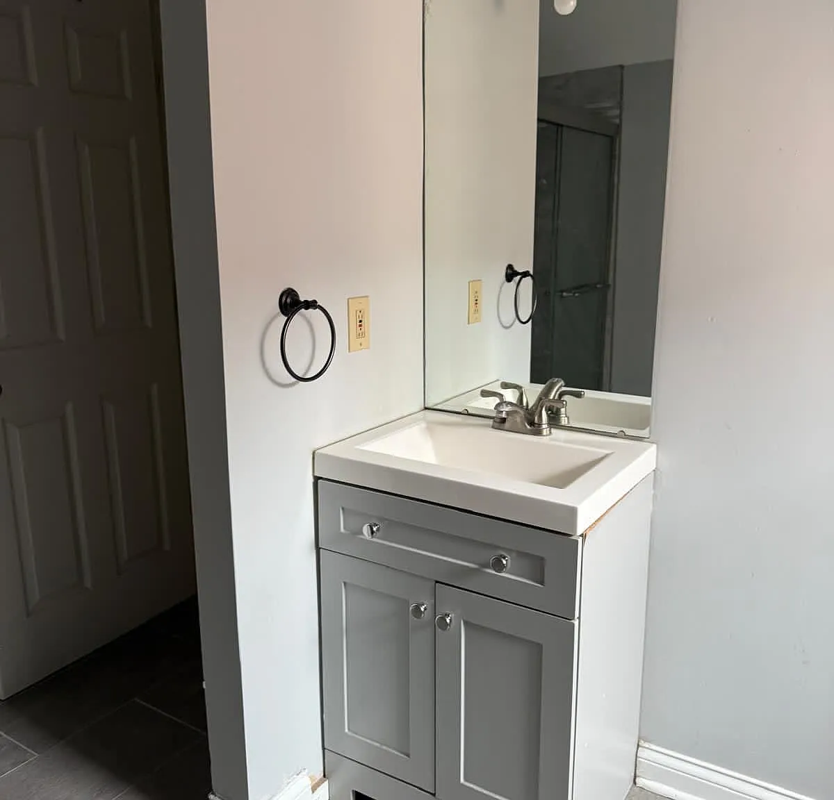 2 bed, 1100 sqft, $1,600 — Photo 2