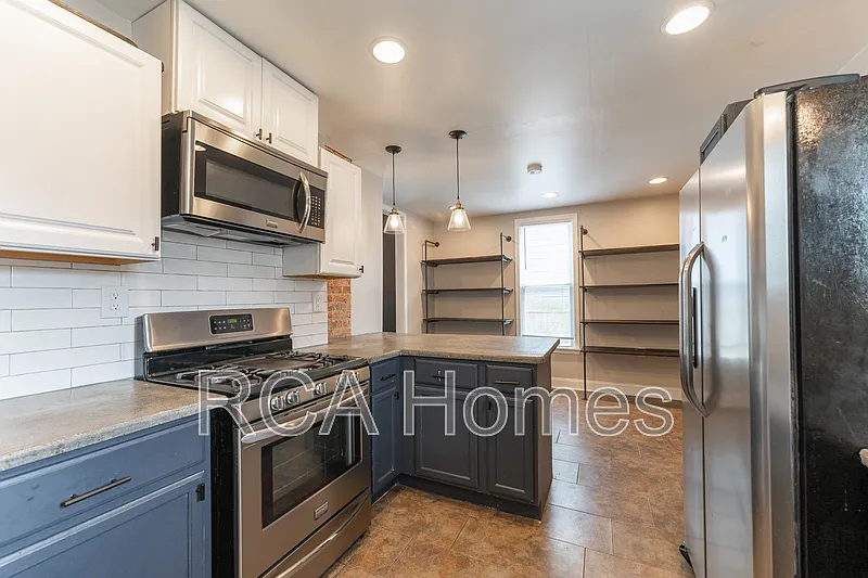 3 bed, 2.0 bath, 1558 sqft, $1,850 — Photo 4