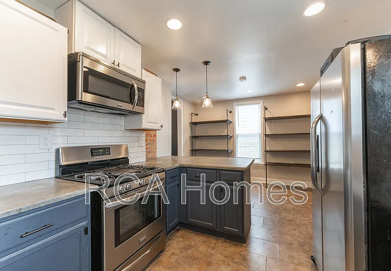 1042 Saint Paul St — Photo 4