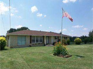 3645 Foundry Hill Rd, Puryear, TN 38251
