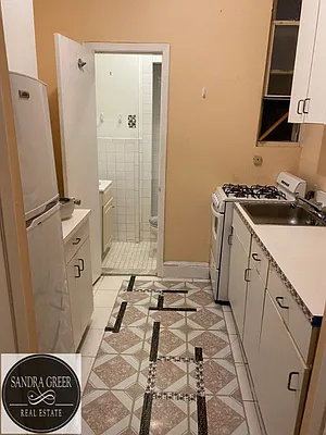 Rented by Sandra Greer Real Estate | media 8