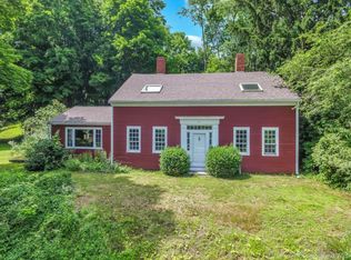 92 River Rd, Merrimac, MA 01860