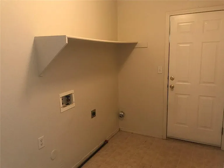 12489 Tierra Bella Dr — Photo 14