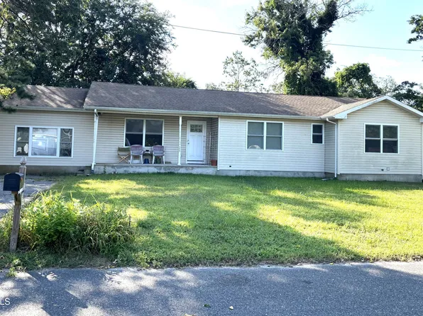 1025 Seaman Avenue, Beachwood, NJ 08722