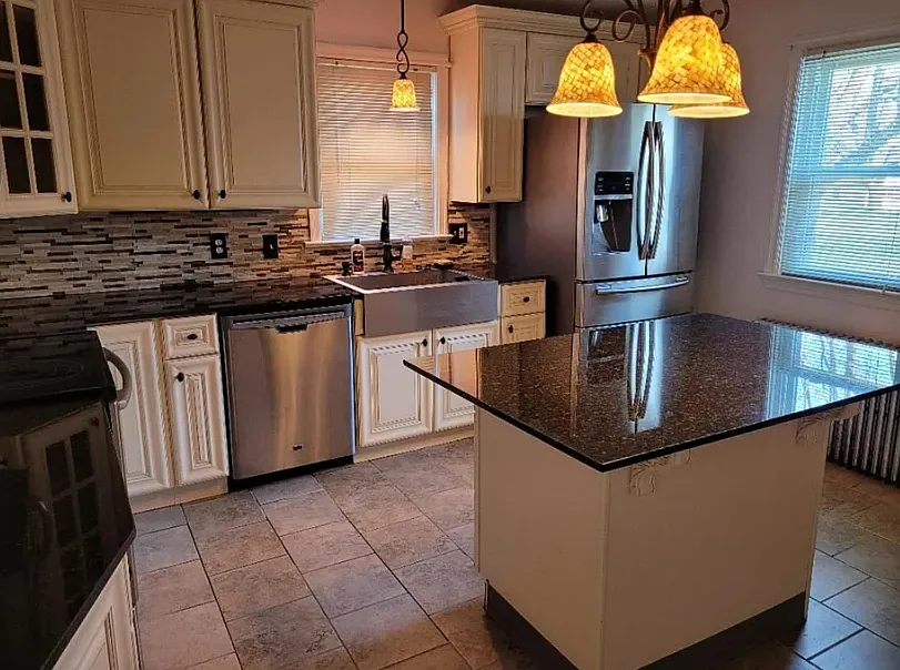 2 bed, 1000 sqft, $1,000 — Photo 1