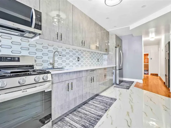 104-21 92nd Avenue image 31 of 61