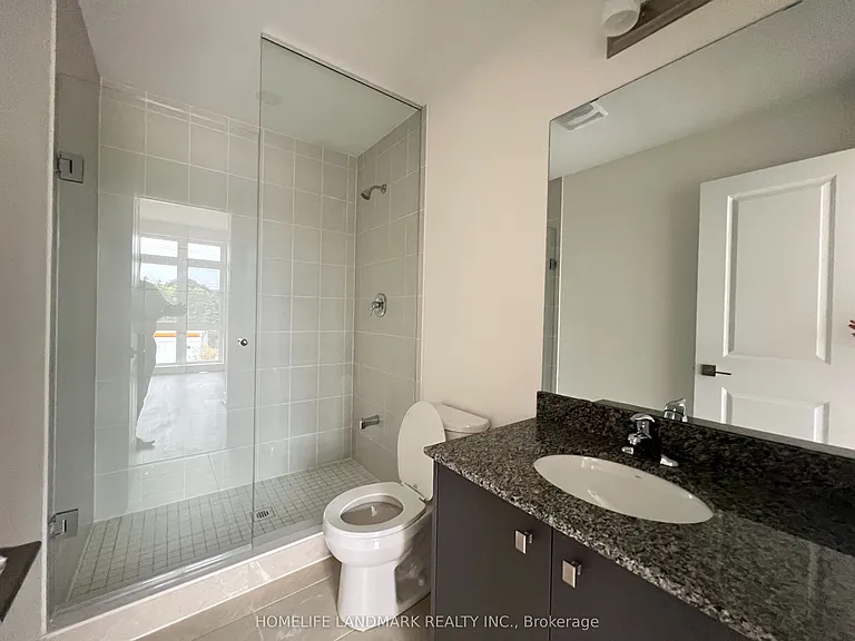 12860 Yonge St #11 — Photo 1