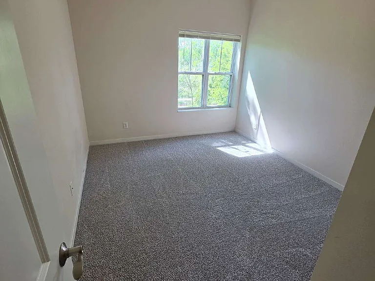 1415 Center Point Rd NE #207 — Photo 10