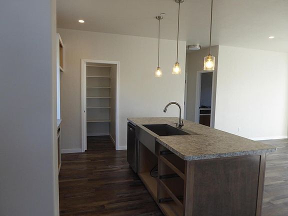 4th image of 2372 Kellog Pl