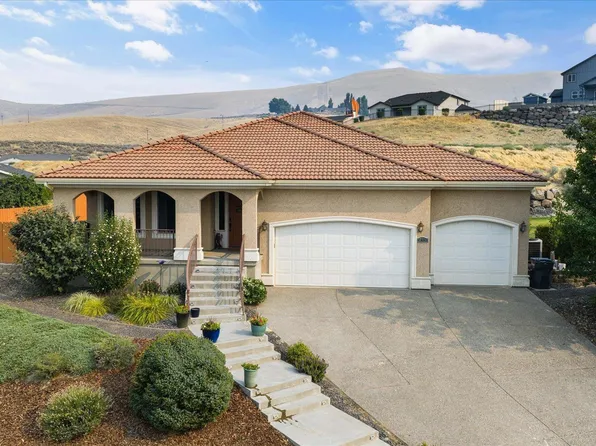215 SW Mariposa Ct, Prosser, WA 99350