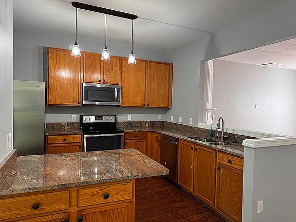 4th image of 8126 Rhiannon Rd