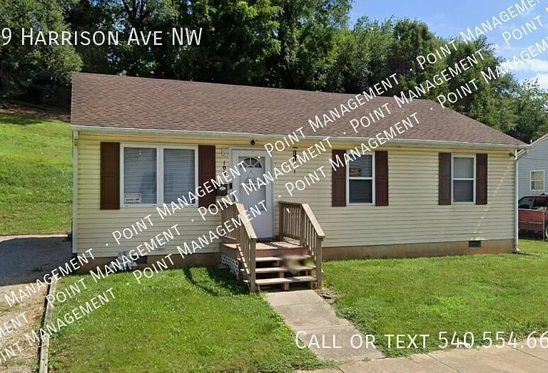 109 Harrison Ave NW — Photo 1