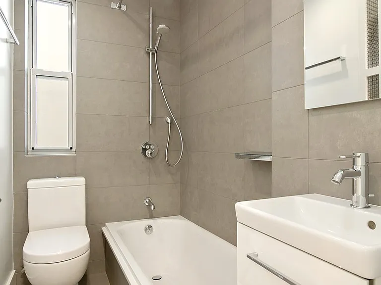225 W 23rd St #2256K — Photo 3