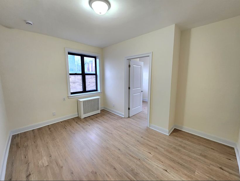 1st image of 112 82nd Ave #2