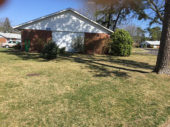 3rd image of 924A Thornhill Ct #100A