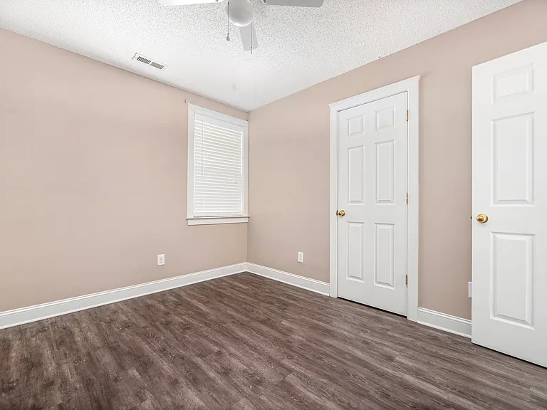 13604 Glenwyck Ln — Photo 21