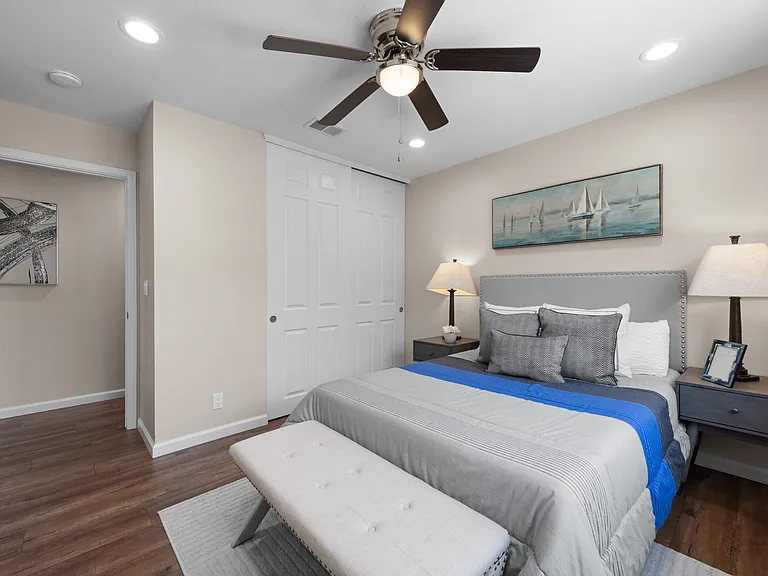 318 Lone Oak Dr — Photo 16
