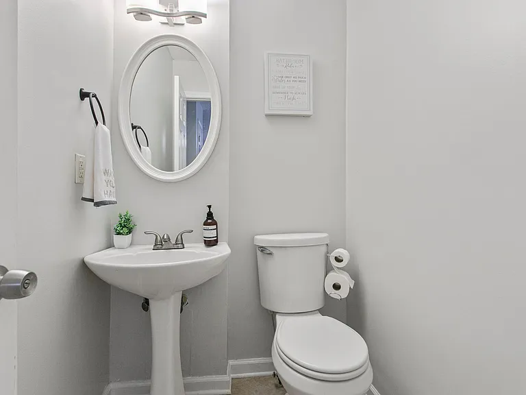 729 Sunny Field Ln — Photo 20