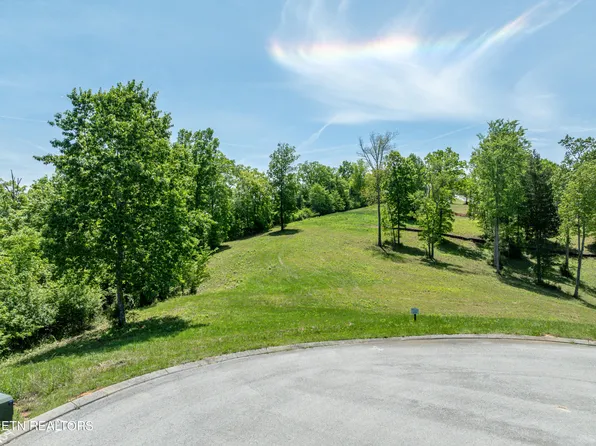 900 Eagle Nest Dr, Loudon, TN 37774
