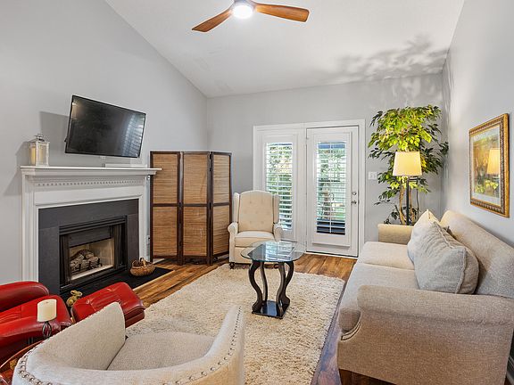 3rd image of 1238 Shadowbark Ct