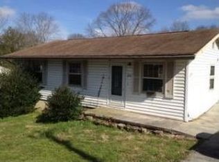 1204 E Red Bud Rd, Knoxville, TN 37920