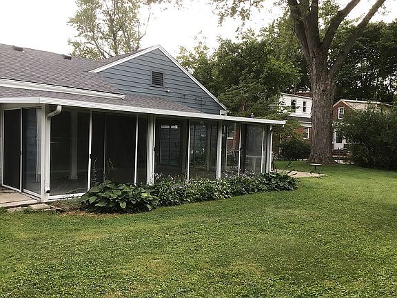 4th image of 2604 Woodbine Dr