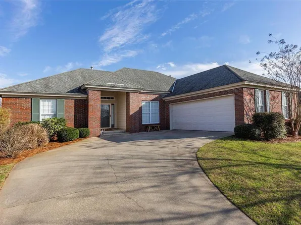 103 Grasmere Ct, Prattville, AL 36066