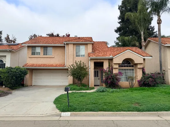 364 E Marwood Ln, Fresno, CA 93720