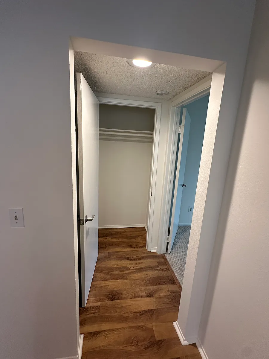 Building Photo - 11045 Fruitland Dr #108