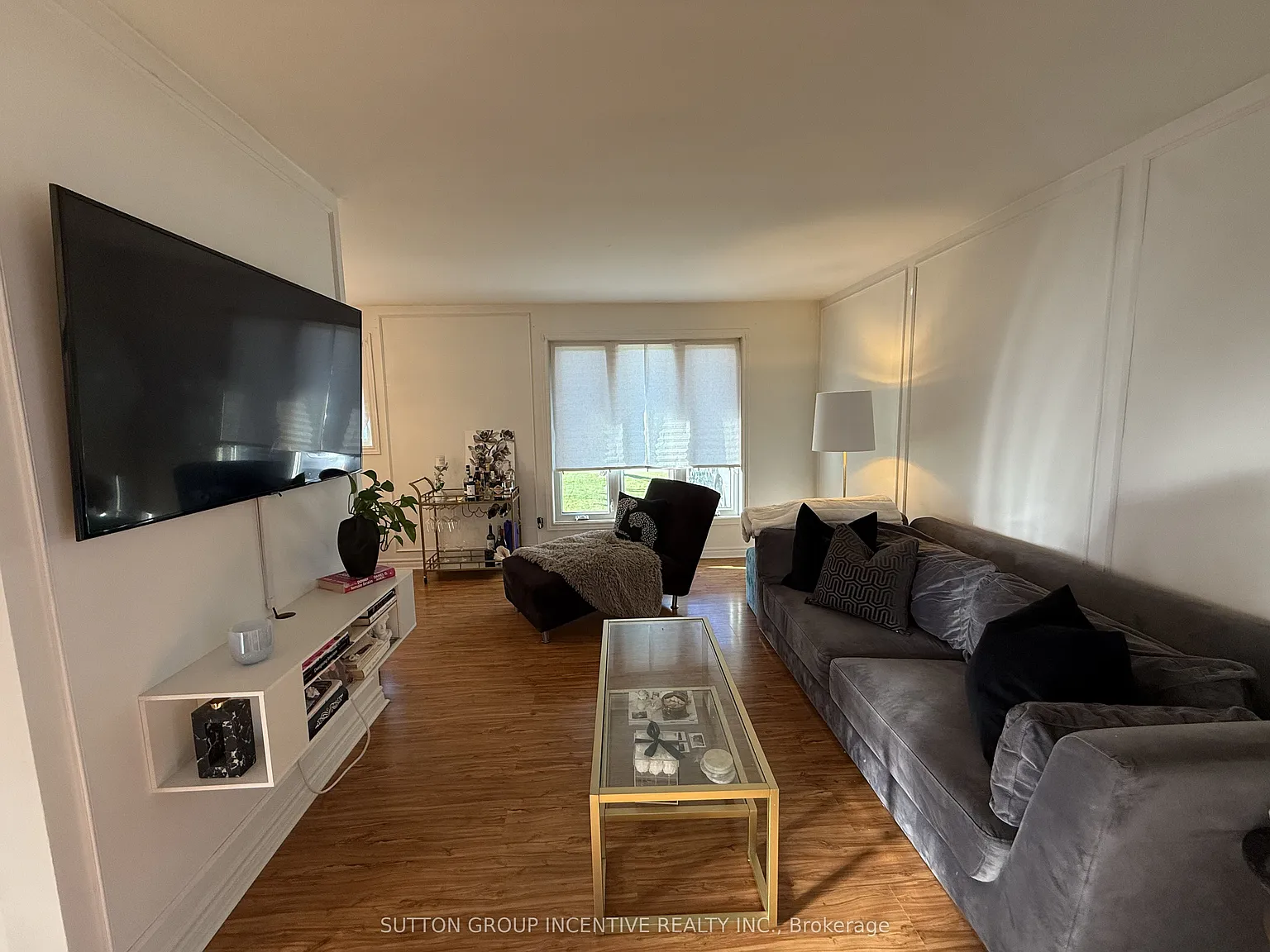 2 bed, $2,200 — Photo 2