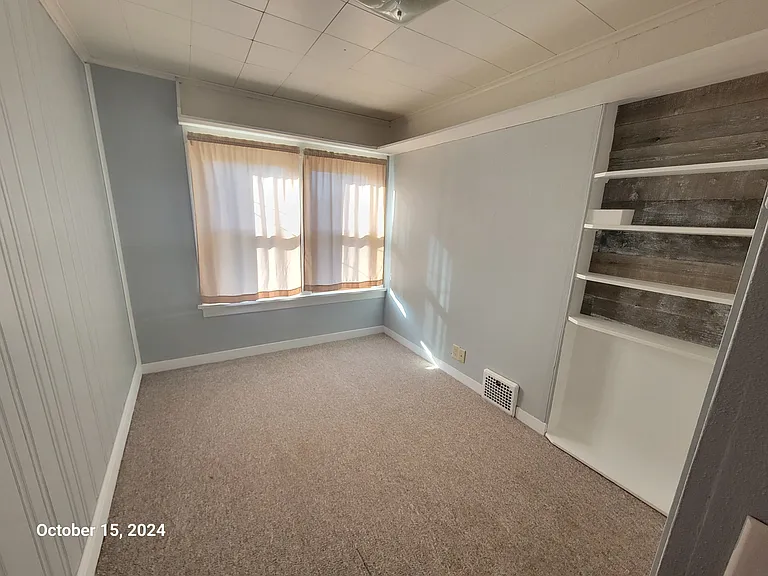 1524 Iowa St — Photo 11