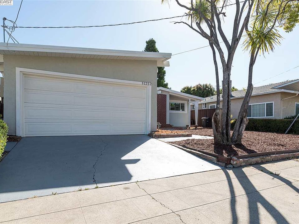 1st image of 31252 Hershey Way