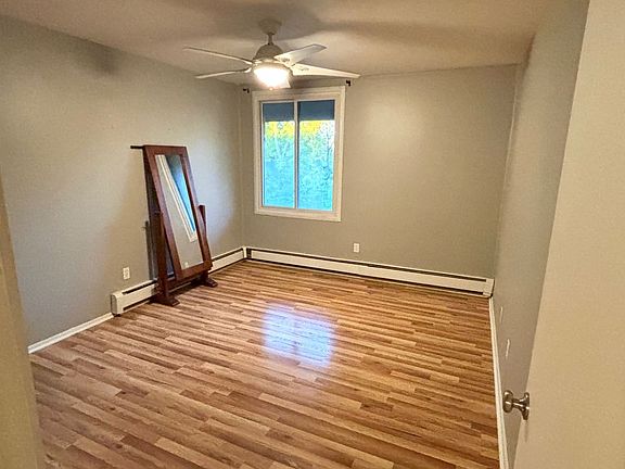 4th image of 2025 E Greenwich Ave Unit 316