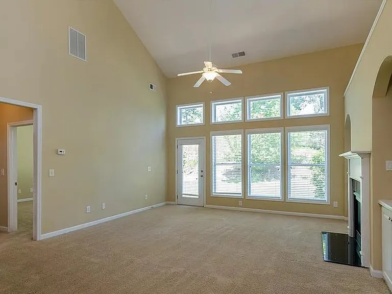 3775 Silver Springs Rd — Photo 21