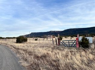 12 Metzger Dr, Ilfeld, NM 87538