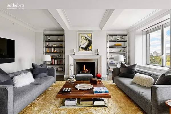 Sold by Sotheby's International Realty | media 4