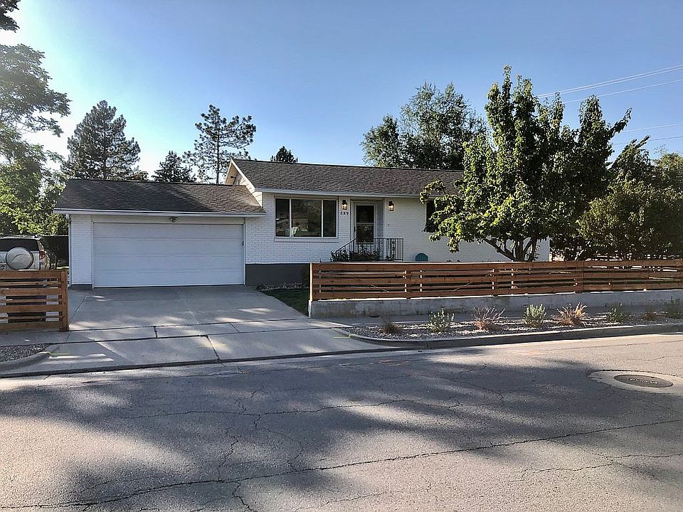 1st image of 689 N Star Crest Dr