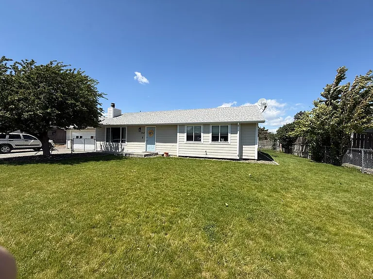 704 W 45th Pl — Photo 20