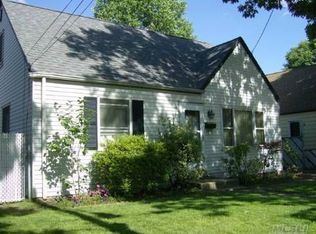 505 S Oyster Bay Rd, Plainview, NY 11803