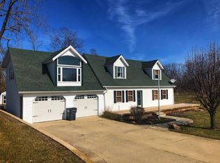 216 E Shay St, Connersville, IN 47331
