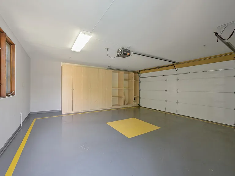 305 N Palm Dr — Photo 33
