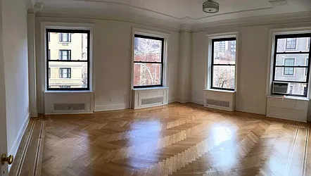 Rented by Siderow Residential Group