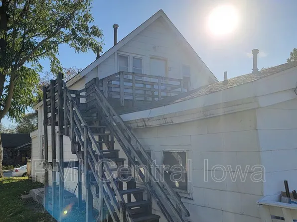 2220 E Walnut St APT 3, Des Moines, IA 50317