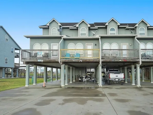143 Boat Slip Rd, Matagorda, TX 77457