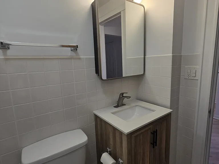 2255 W Huron St #1R — Photo 12