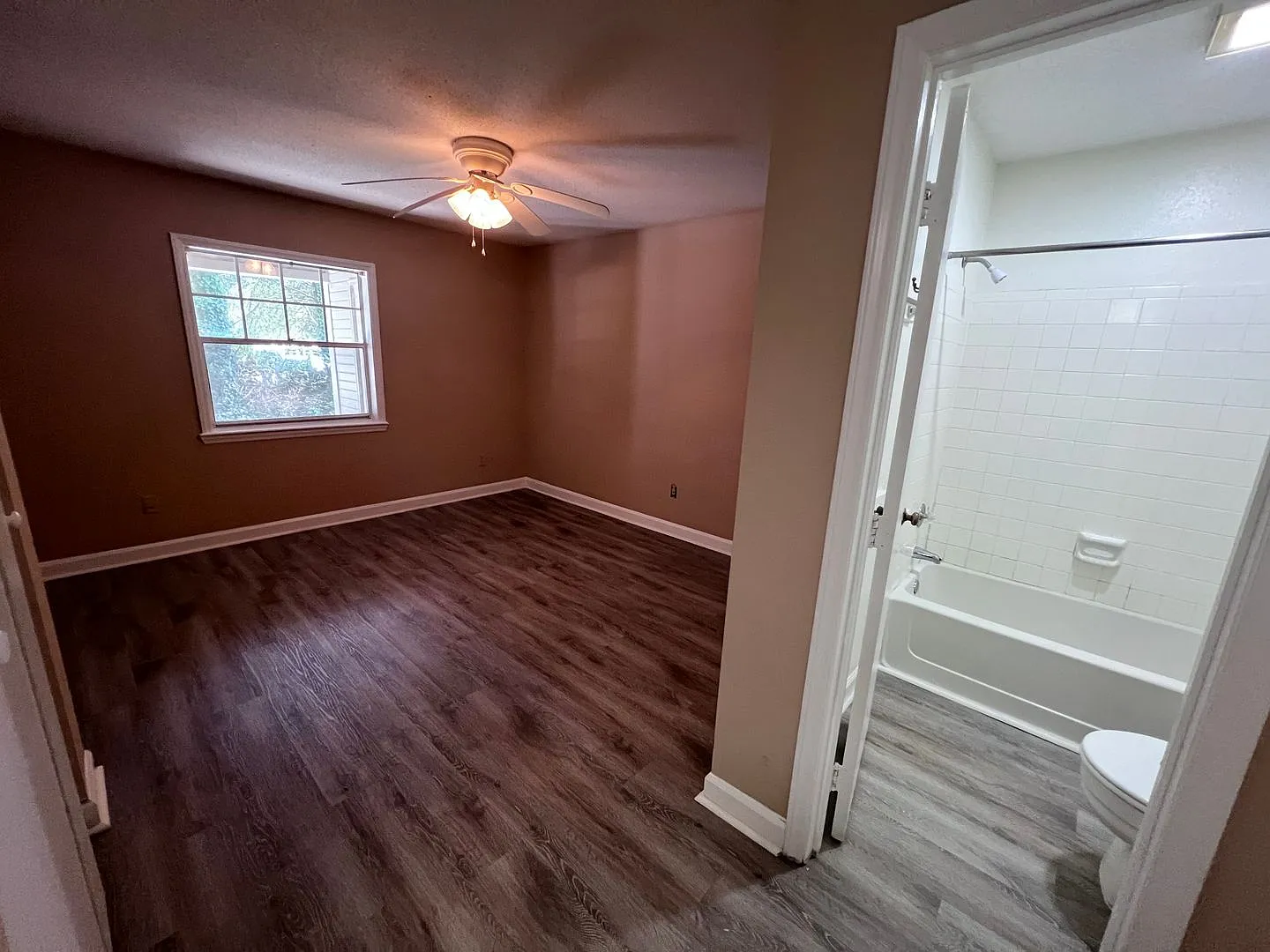 2 Bed 2 Bath End Unit, new flooring throughout! — Photo 2